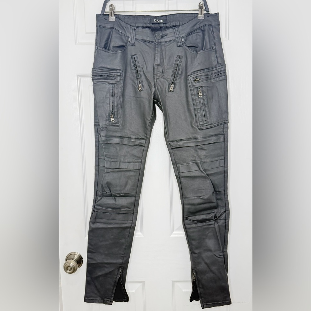 Men's Black Daku,Pants-size 34 8 pockets-85%cotton,9%polyester,4% viscos,2%spndx